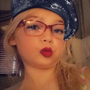 Meet your Posher, Erin